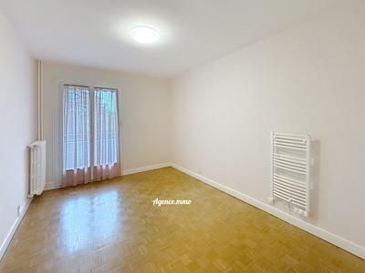 Appartement - 97 m² - 4 pièces