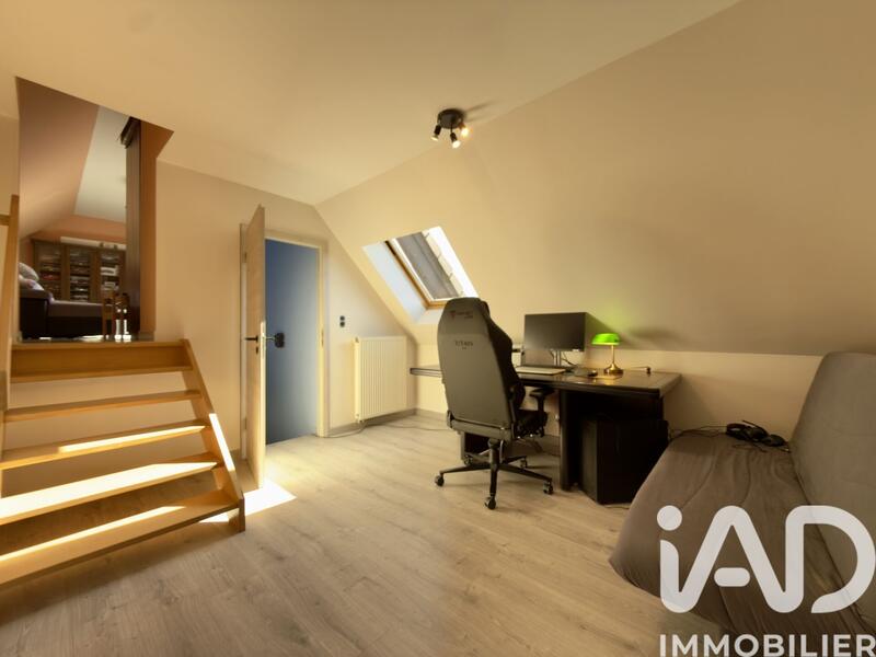 Maison - 140 m² - 8 pièces