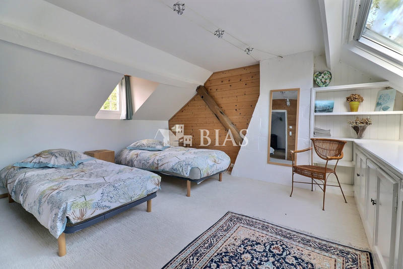 Maison - 136 m² - 7 pièces