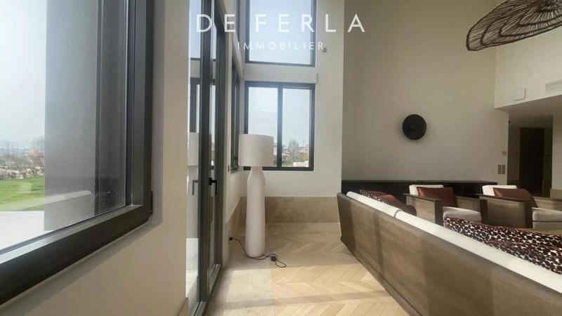 Demeure - 50 m² - 10 pièces