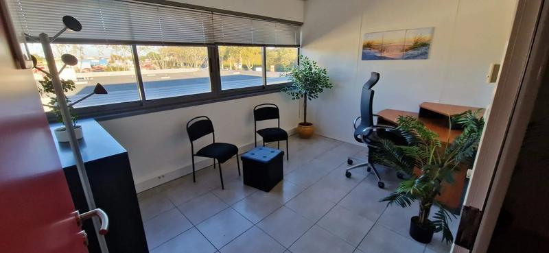 Bureau - 12 m² - 1 pièce