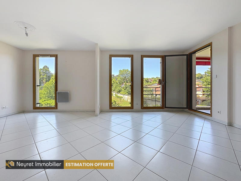 Appartement - 84 m² - 4 pièces