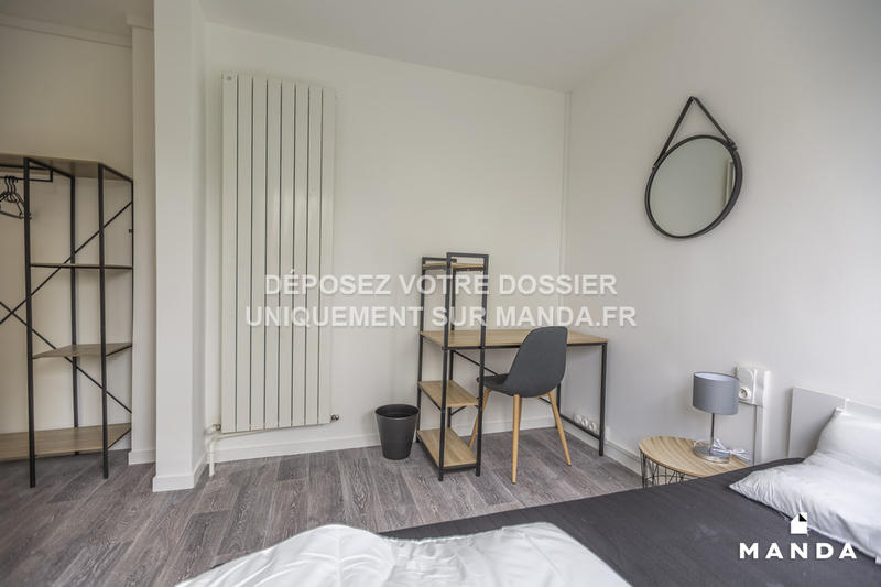Chambre - 9 m² - 6 pièces