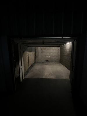 Parking / Garage - 12 m²