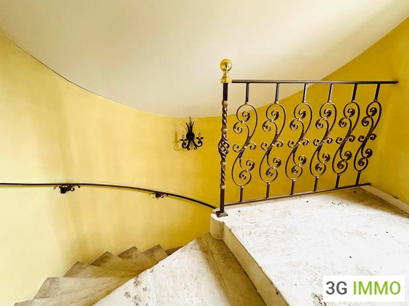 Demeure - 392 m² - 11 pièces