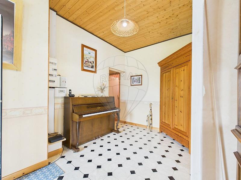 Maison - 137 m² - 4 pièces