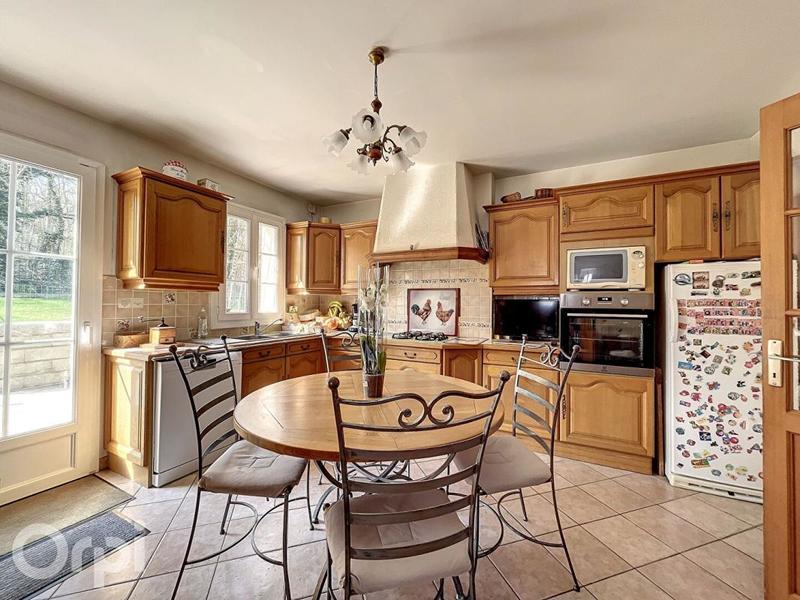 Maison - 147 m² - 8 pièces