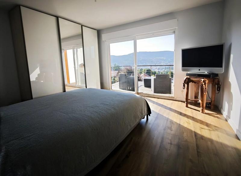 Maison - 254 m² - 10 pièces