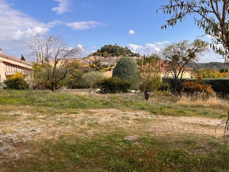 Terrain - 758 m²