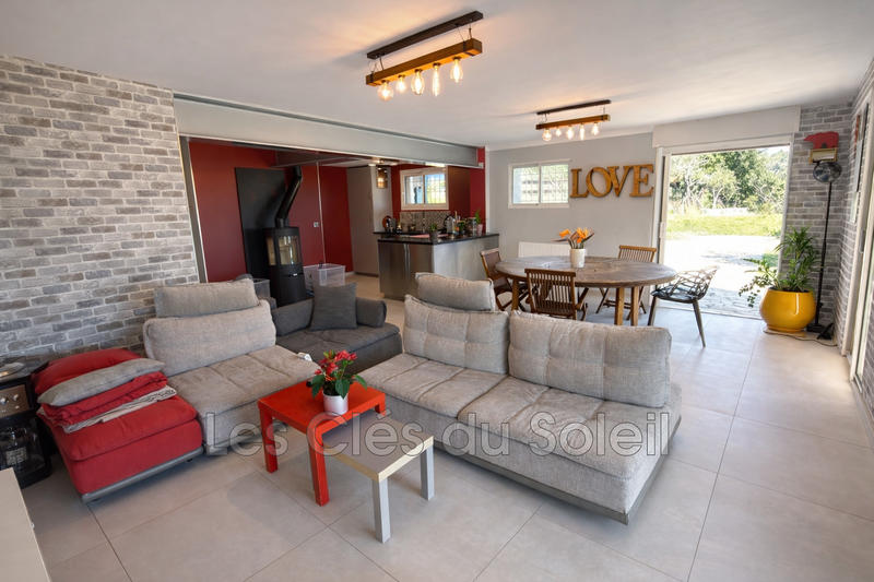 Villa - 215 m² - 5 pièces