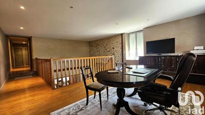 Maison - 180 m² - 7 pièces