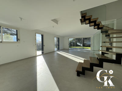 Maison contemporaine - 141 m² - 5 pièces