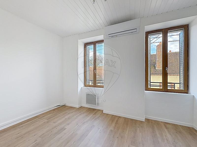 Immeuble - 182 m² - 9 pièces