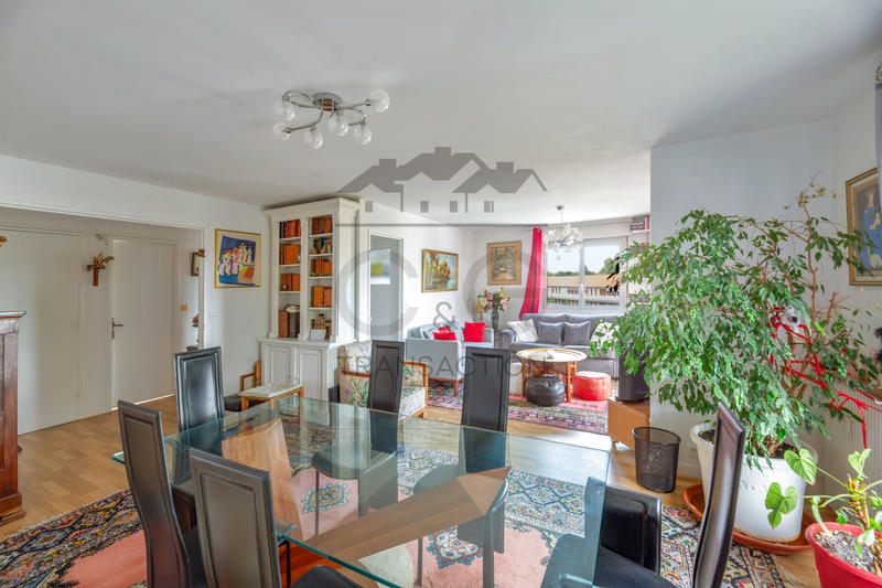 Appartement - 88 m² - 3 pièces