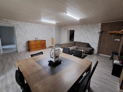 Maison - 245 m² - 10 pièces