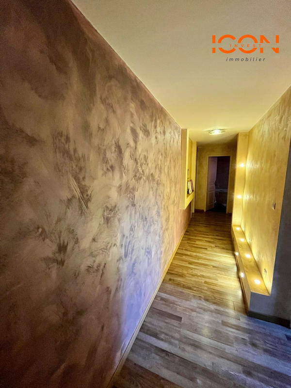 Appartement - 106 m² - 6 pièces