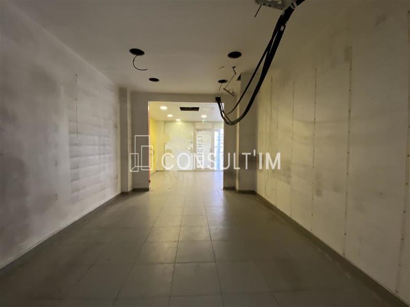 Local commercial - 210 m²