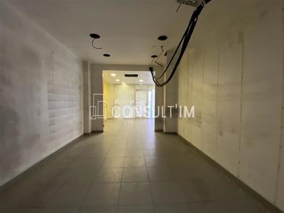 Local commercial - 210 m²