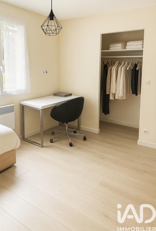 Maison - 95 m² - 5 pièces