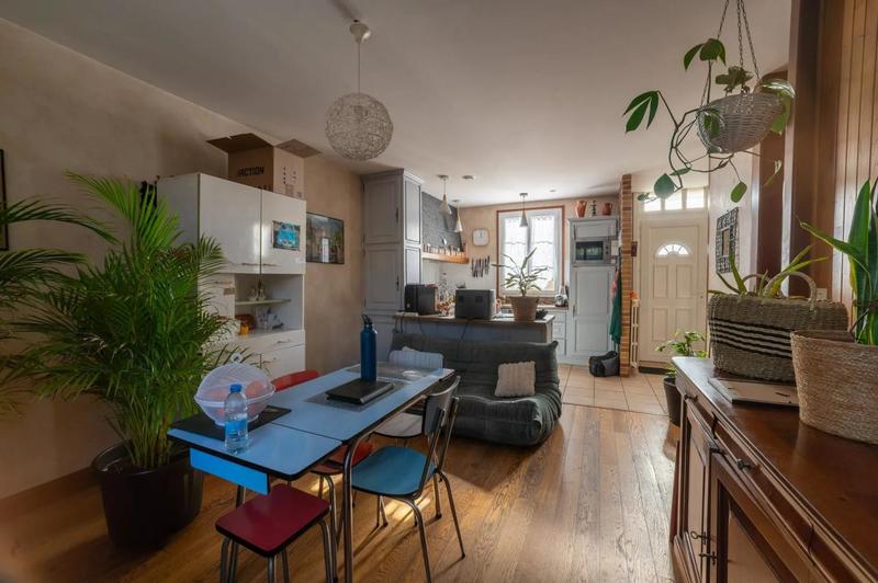 Maison - 95 m² - 5 pièces