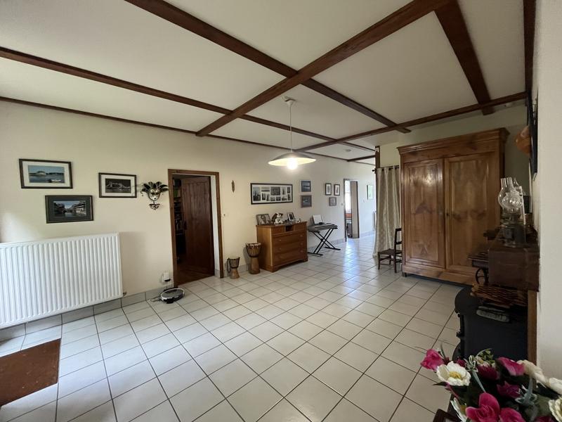 Maison - 198 m² - 8 pièces