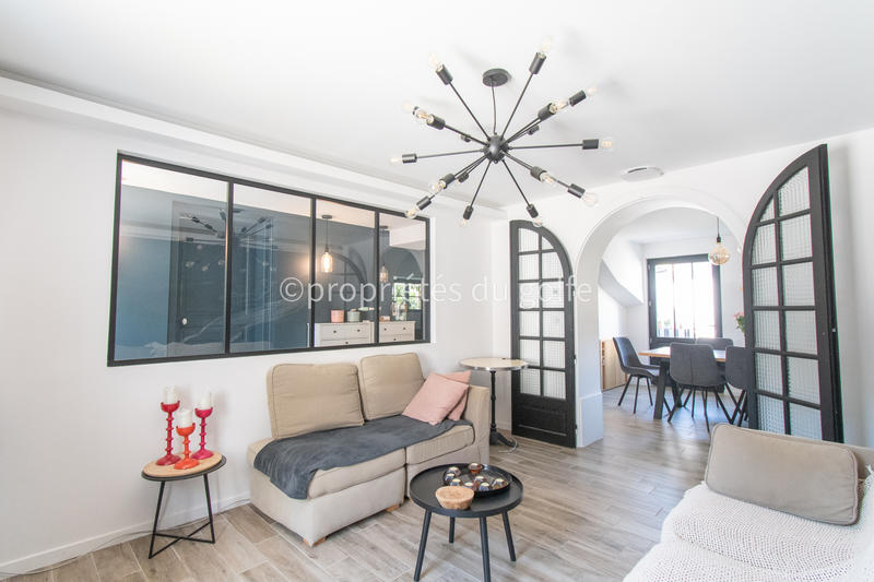 Maison - 138 m² - 8 pièces