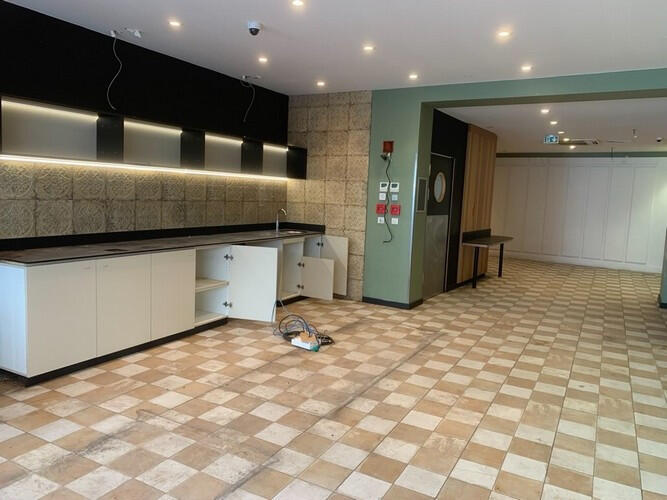 Local commercial - 128 m²