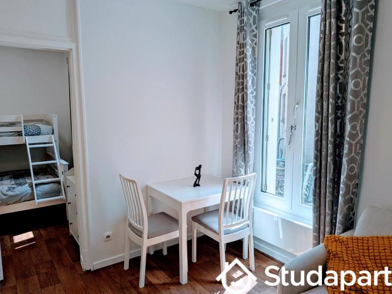 Chambre - 10 m² - 1 pièce