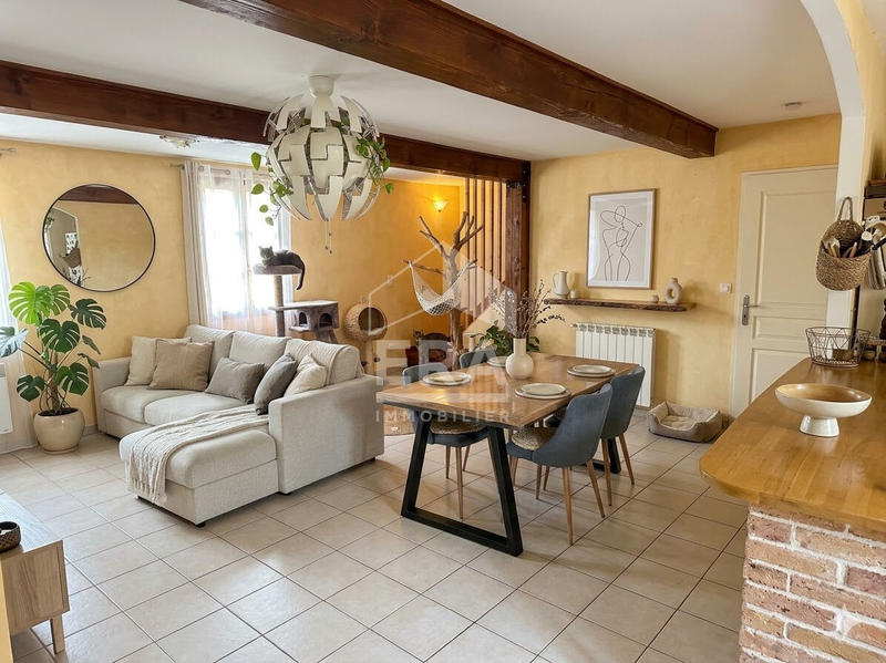 Maison - 105 m² - 4 pièces