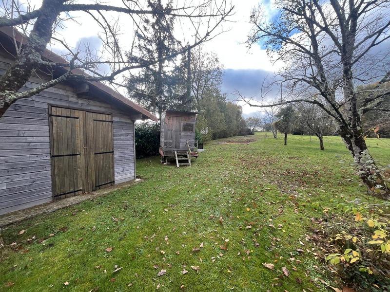 Propriété - 274 m² - 8 pièces