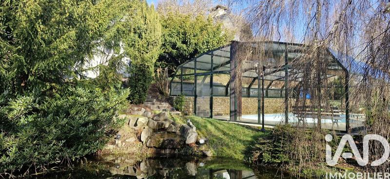 Maison - 180 m² - 10 pièces