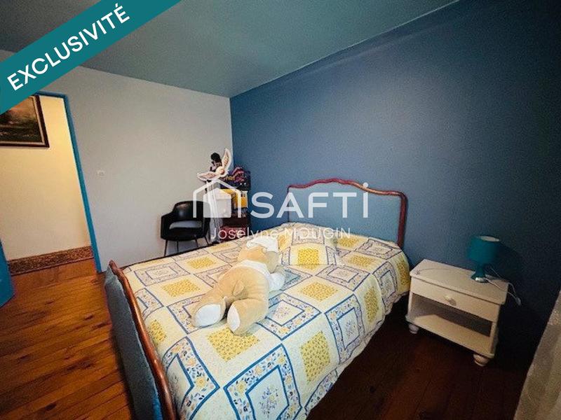 Maison - 270 m² - 9 pièces