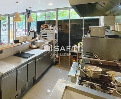 Local commercial - 110 m² - 1 pièce