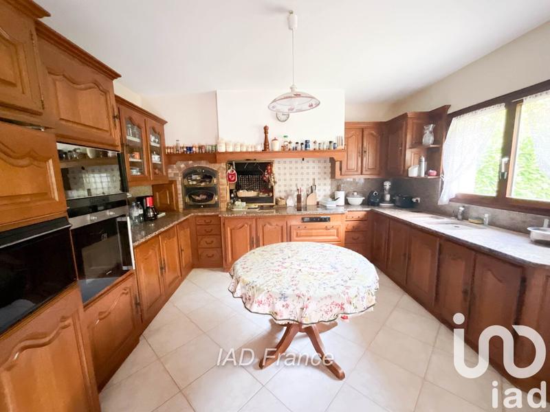 Maison - 232 m² - 9 pièces