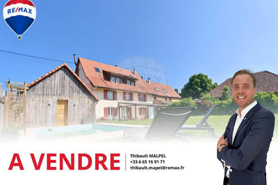 Maison - 243 m² - 7 pièces