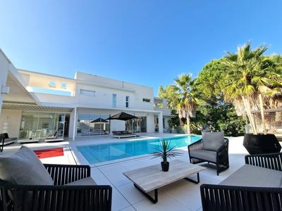 Maison d'architecte - 400 m² - 7 pièces