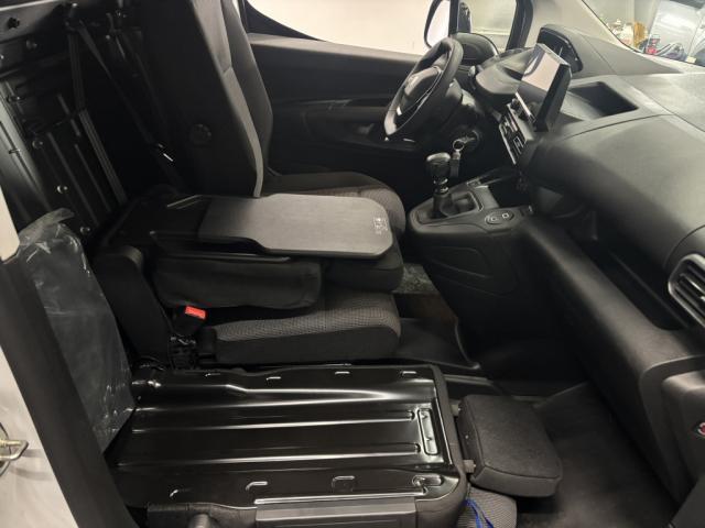 Peugeot Partner Fourgon m 650 Kg Bluehdi 100 s&amp;S Bvm6