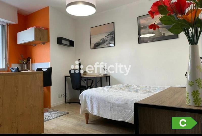 Appartement - 15 m² - 1 pièce