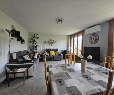 Appartement - 94 m² - 5 pièces
