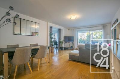 Appartement - 102 m² - 5 pièces