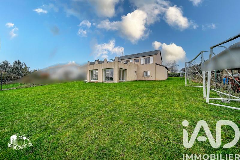 Maison - 185 m² - 6 pièces