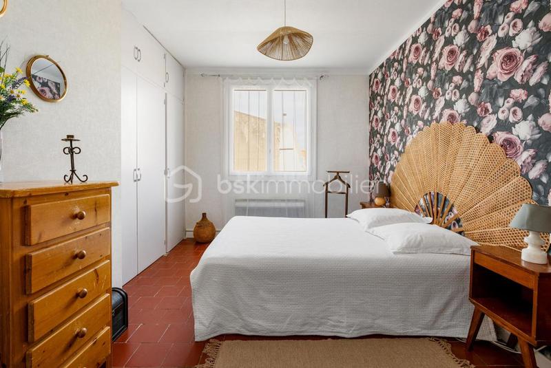 Demeure - 201 m² - 8 pièces