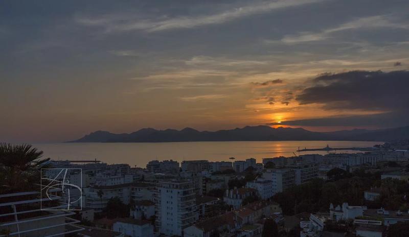 Appartement - 163 m² - 5 pièces