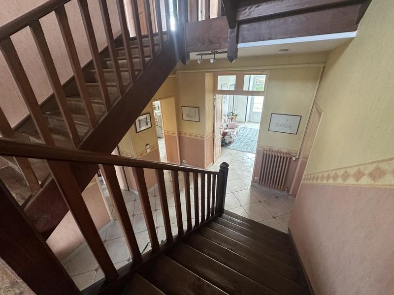 Maison - 308 m² - 10 pièces