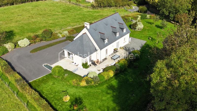 Maison - 176 m² - 5 pièces