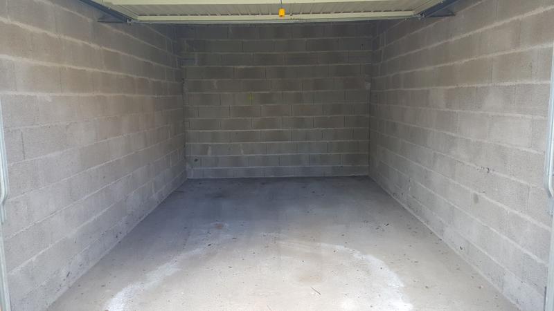 Parking / Garage - 15 m²