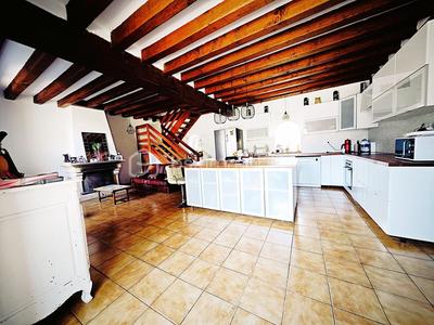 Corps de ferme - 400 m² - 15 pièces