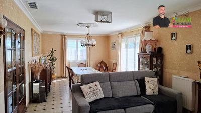 Maison - 166 m² - 6 pièces