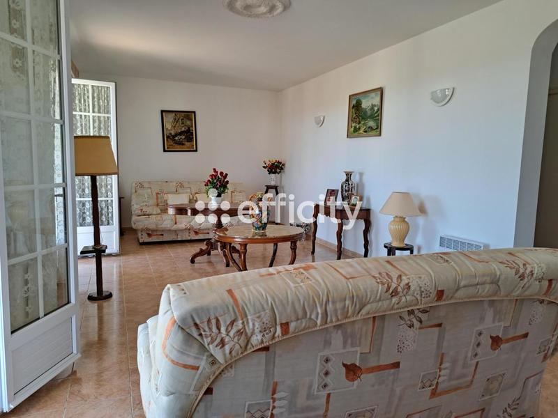 Maison - 180 m² - 7 pièces