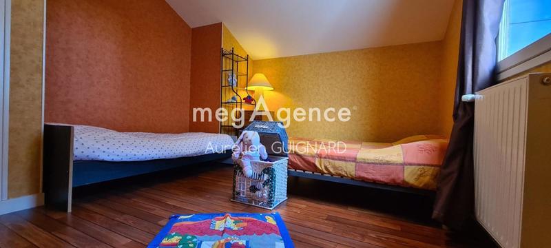 Maison - 153 m² - 9 pièces